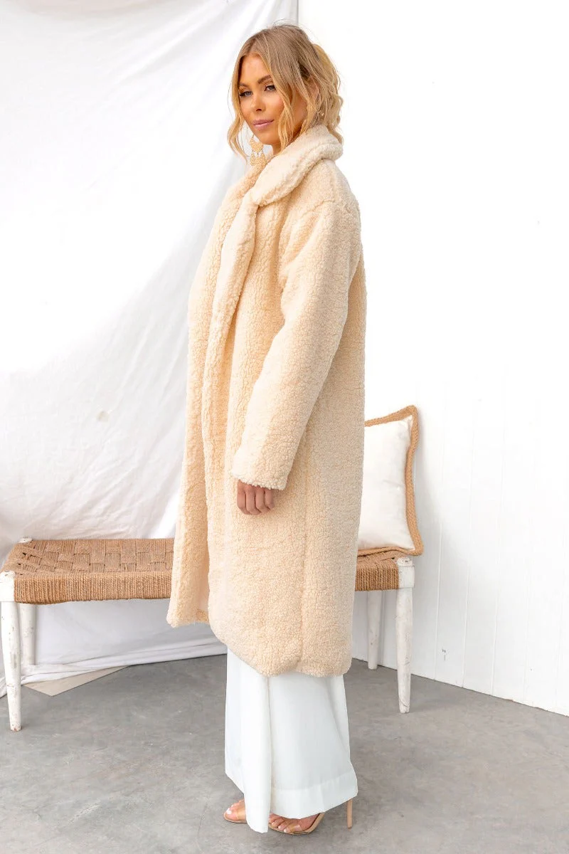 Annie Teddy Coat - Image 3