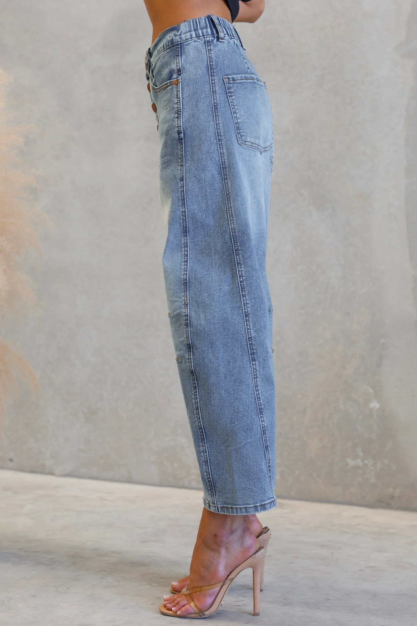 Camellia Jeans - Image 10