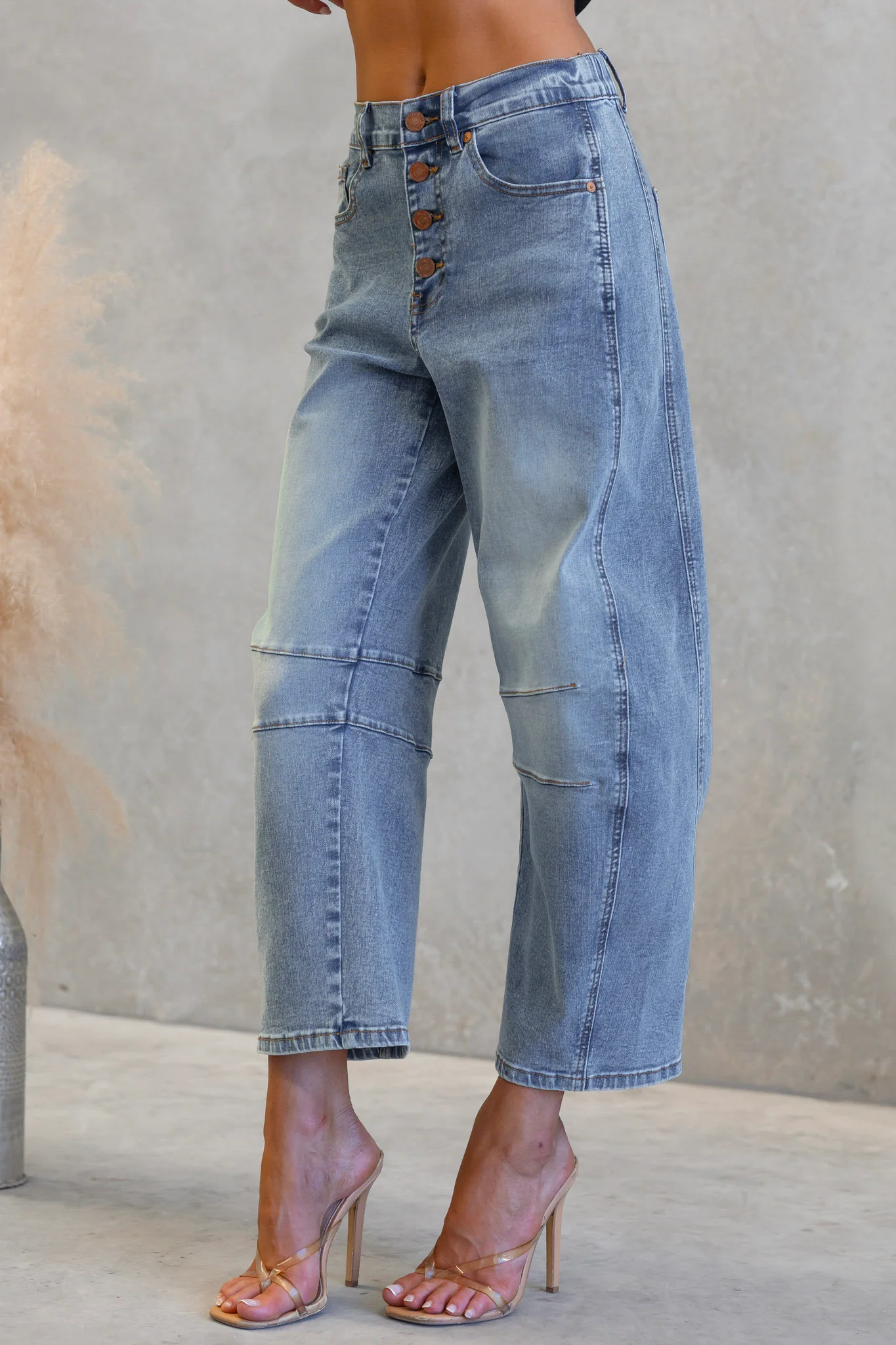 Camellia Jeans - Image 9