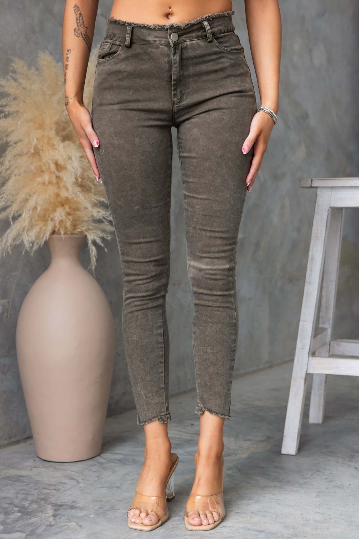 Cassander Jeans - Image 4