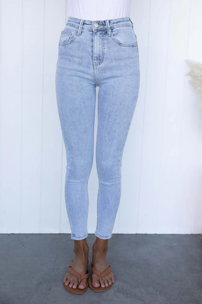 Compromise Jeans - Image 4