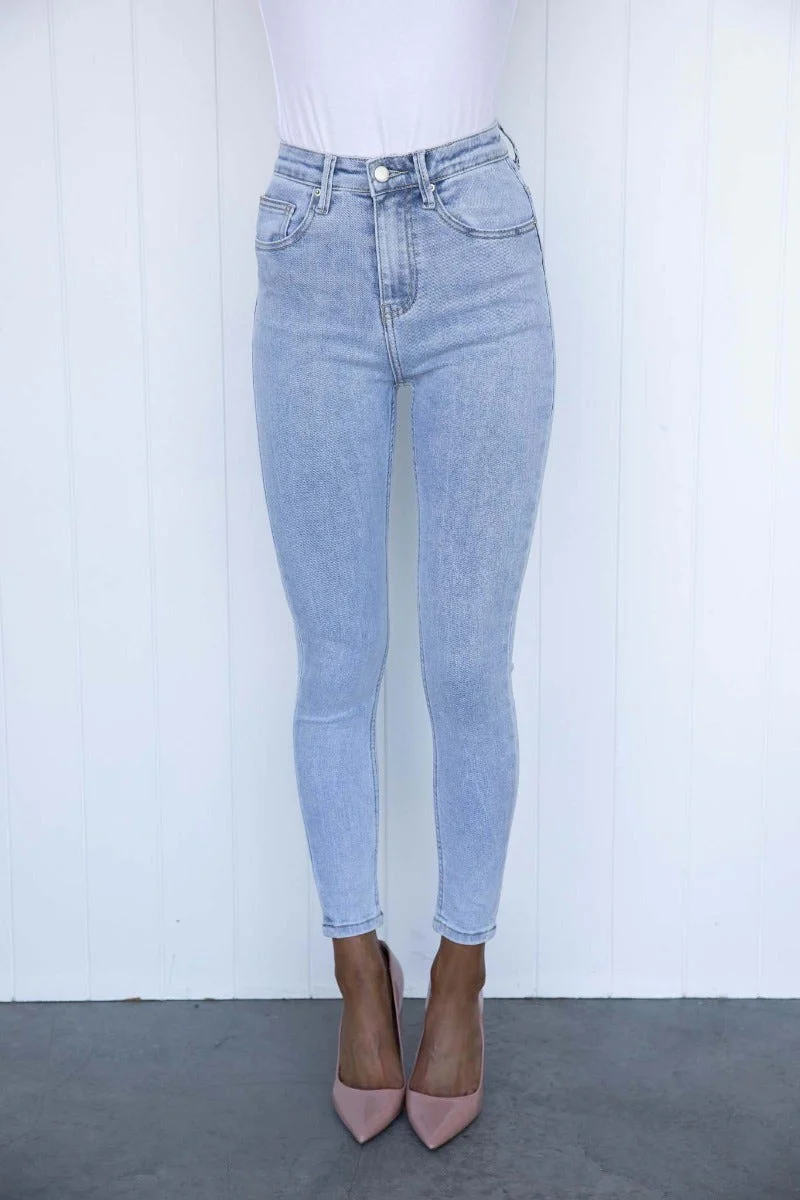 Compromise Jeans - Image 5