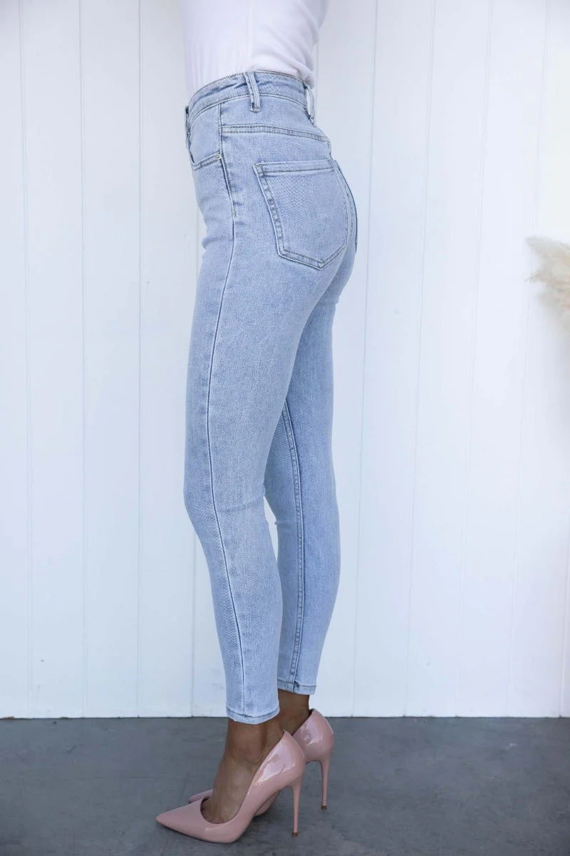 Compromise Jeans - Image 7