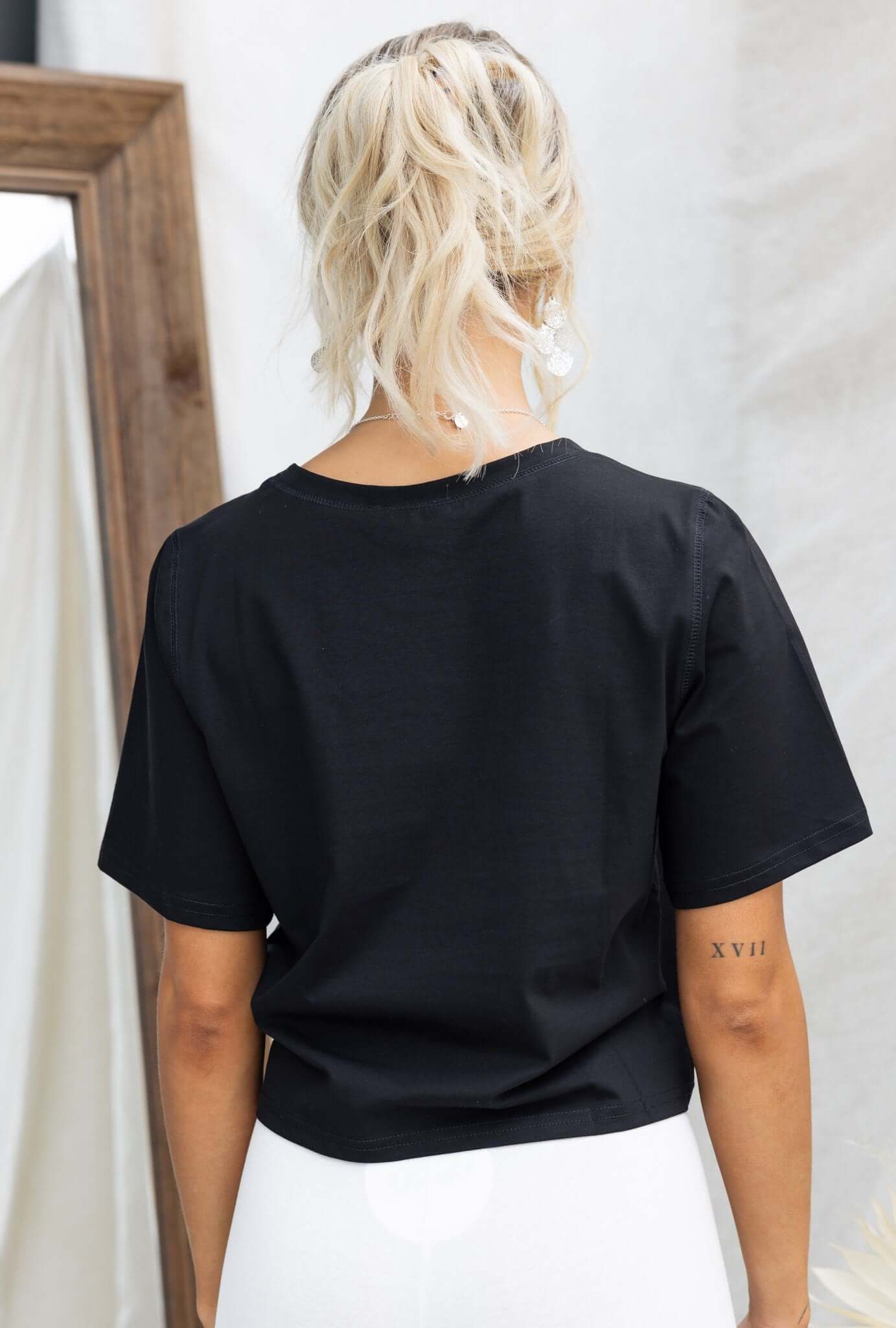 Daisy Tee - Image 4
