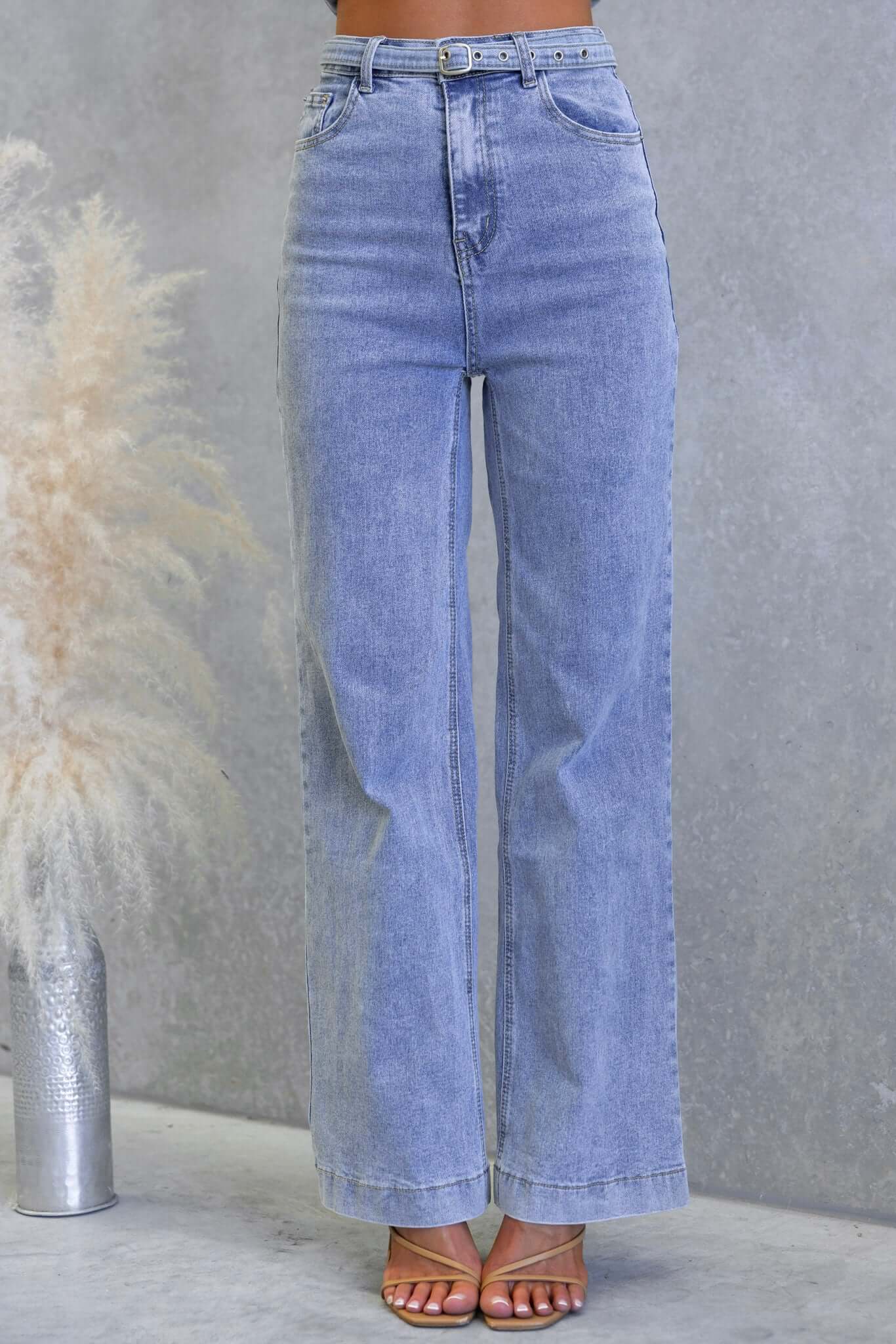 Downtown Jeans - Image 5