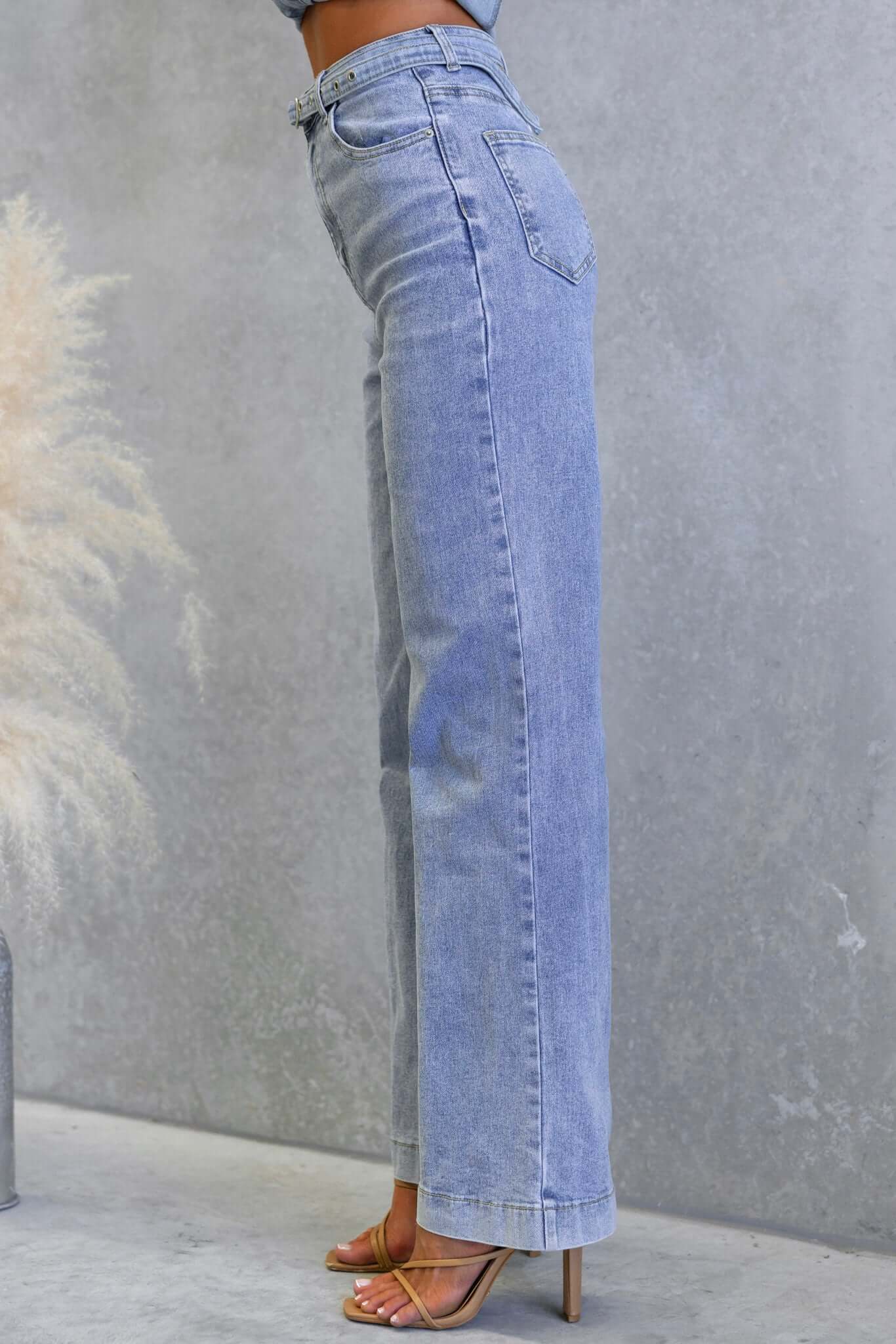Downtown Jeans - Image 6