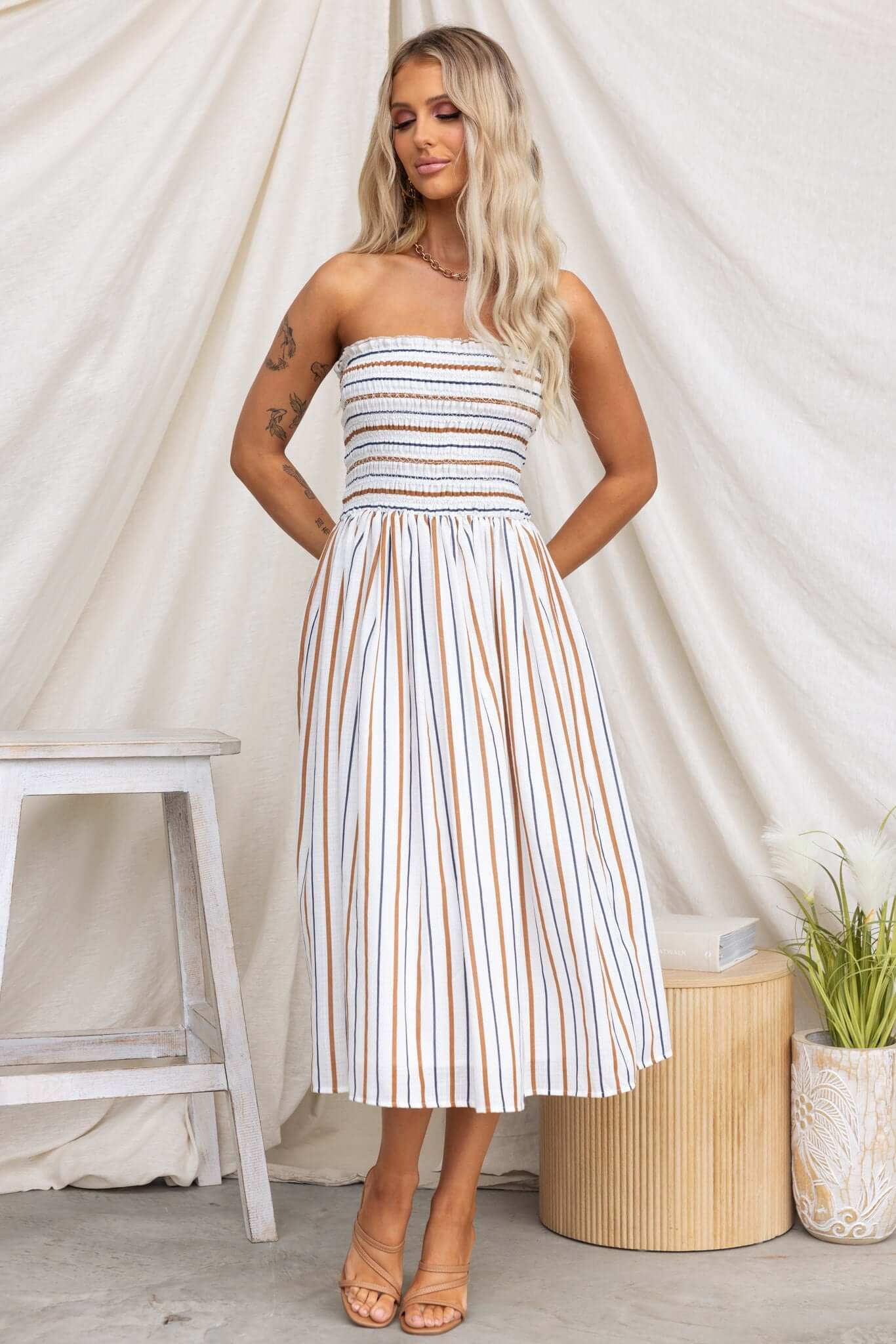 Elkie Midi Dress - Image 3