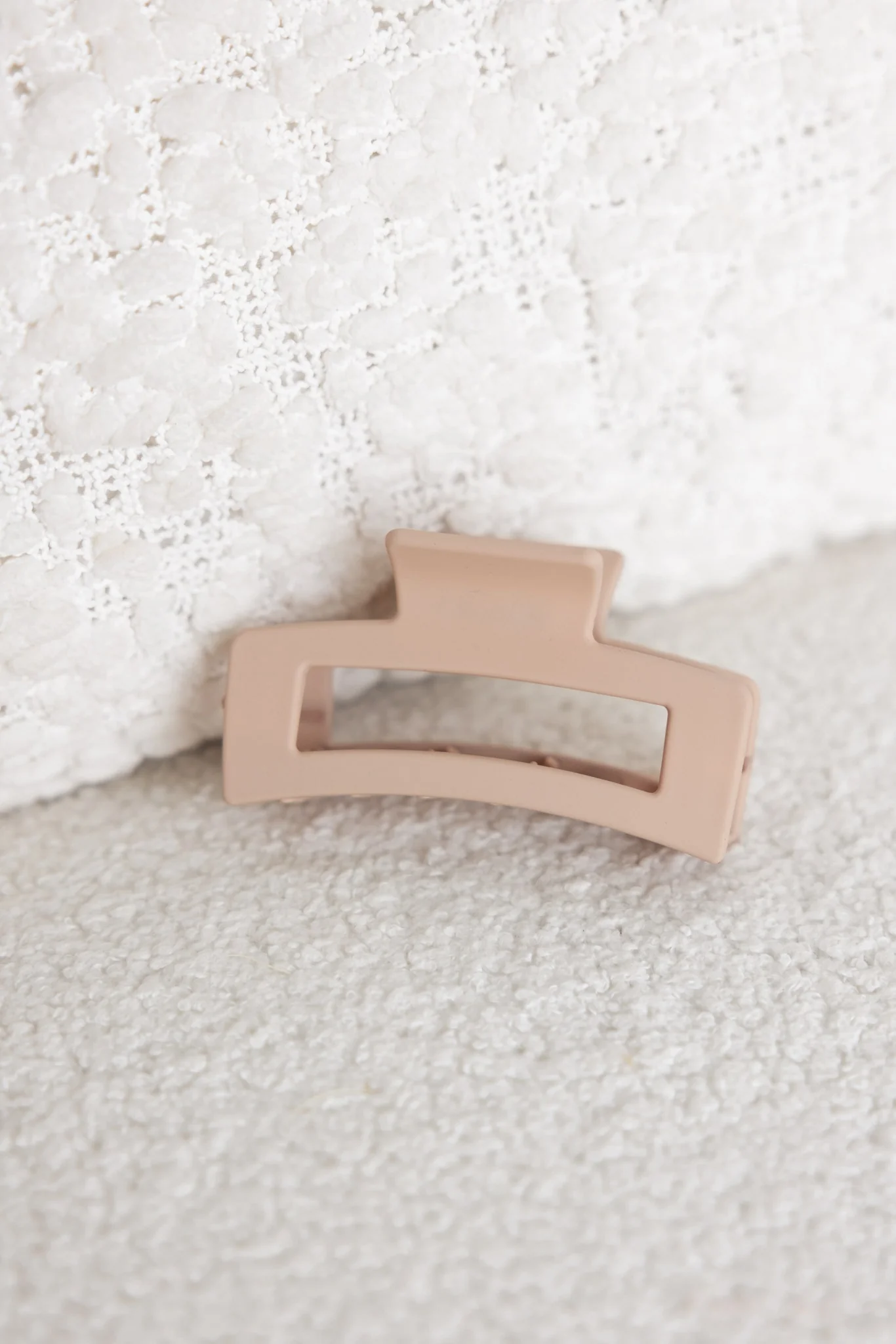 Emma Claw Clip