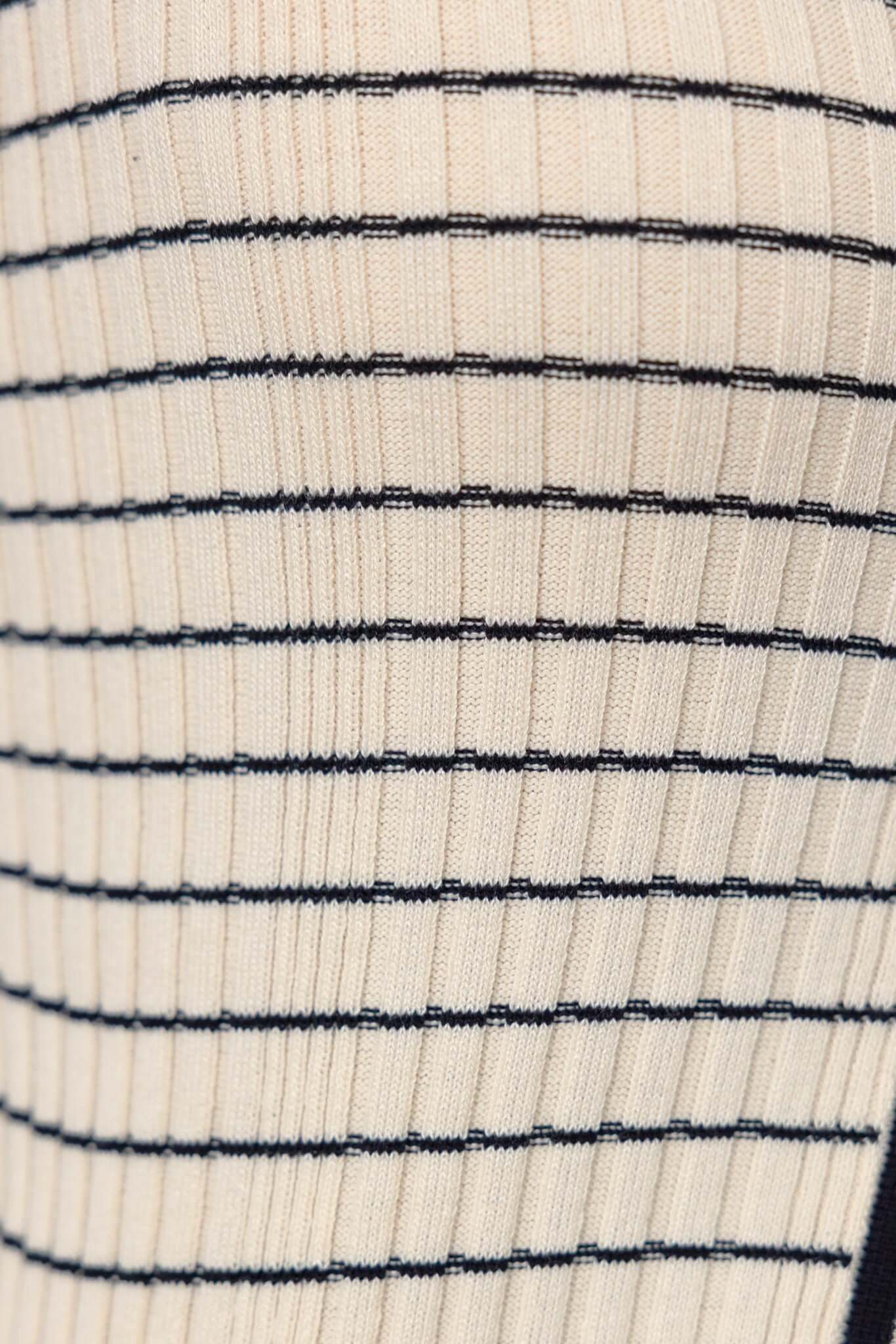 Escala Top - Image 6