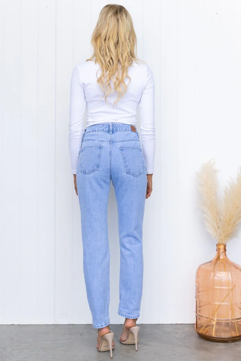 Give It Up Mom Jeans - Image 11