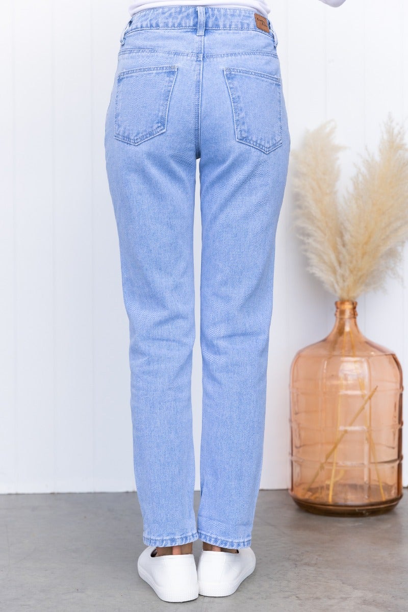 Give It Up Mom Jeans - Image 17