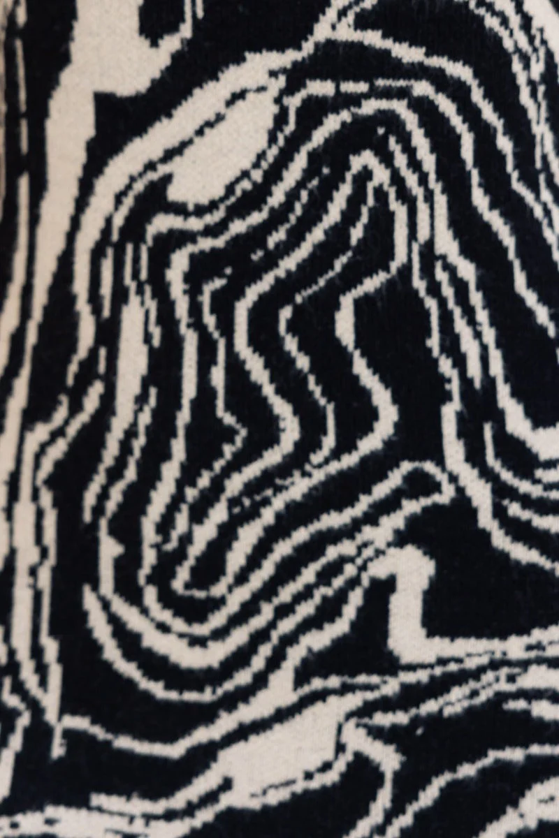 Hypnotising Maxi Dress - Image 6