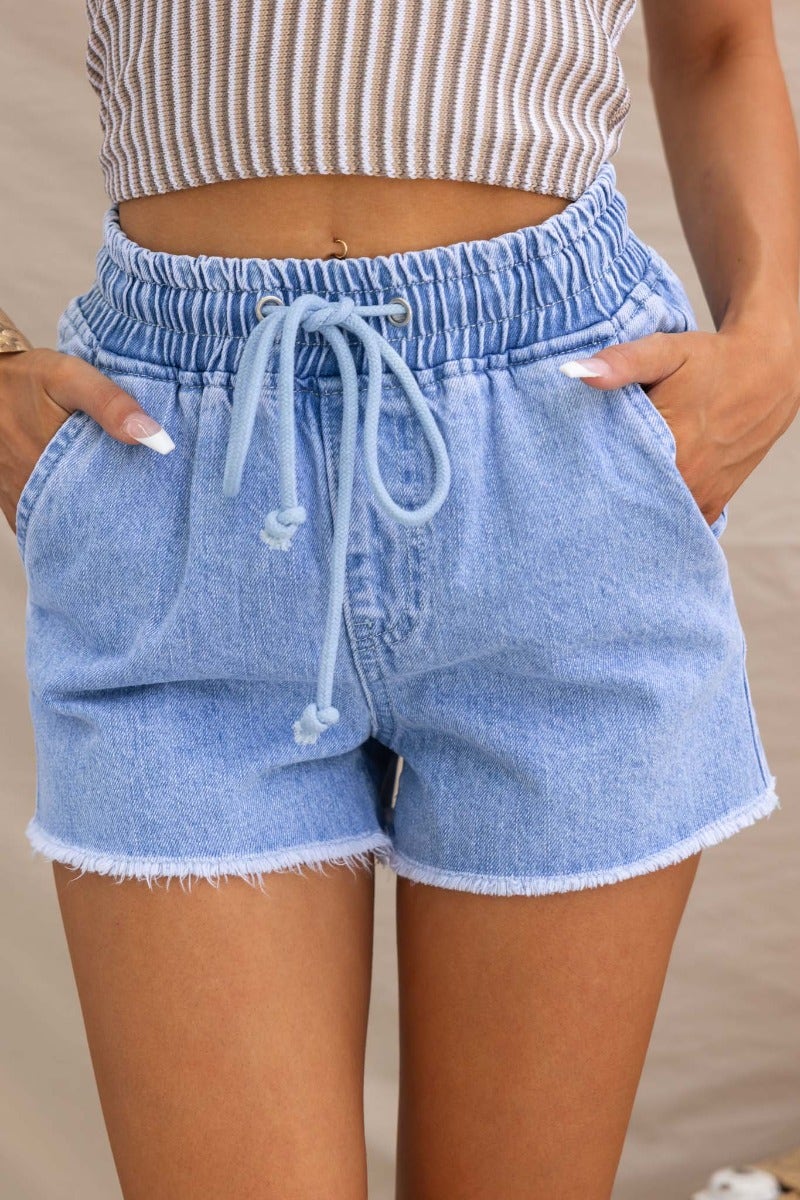 Johana Denim Shorts - Image 4