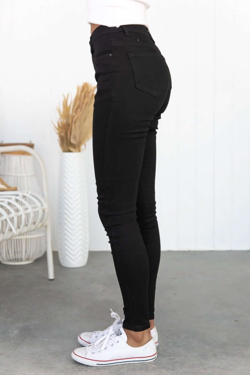 Justified Jeans - Image 12