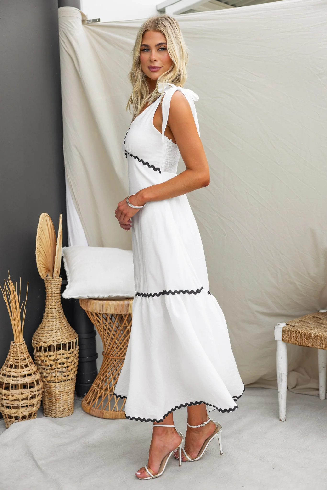 Karalyn Maxi Dress - Image 4