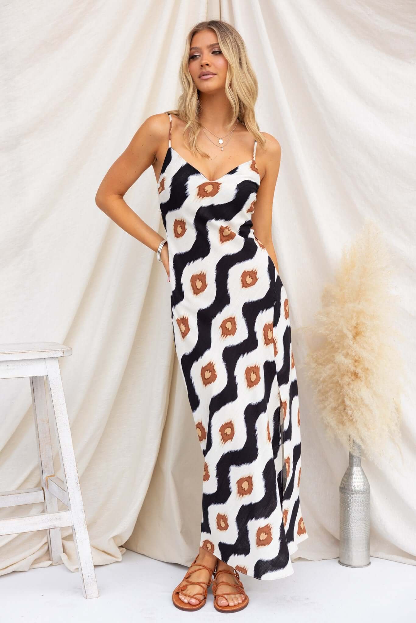 Nitha Maxi Dress - Image 4