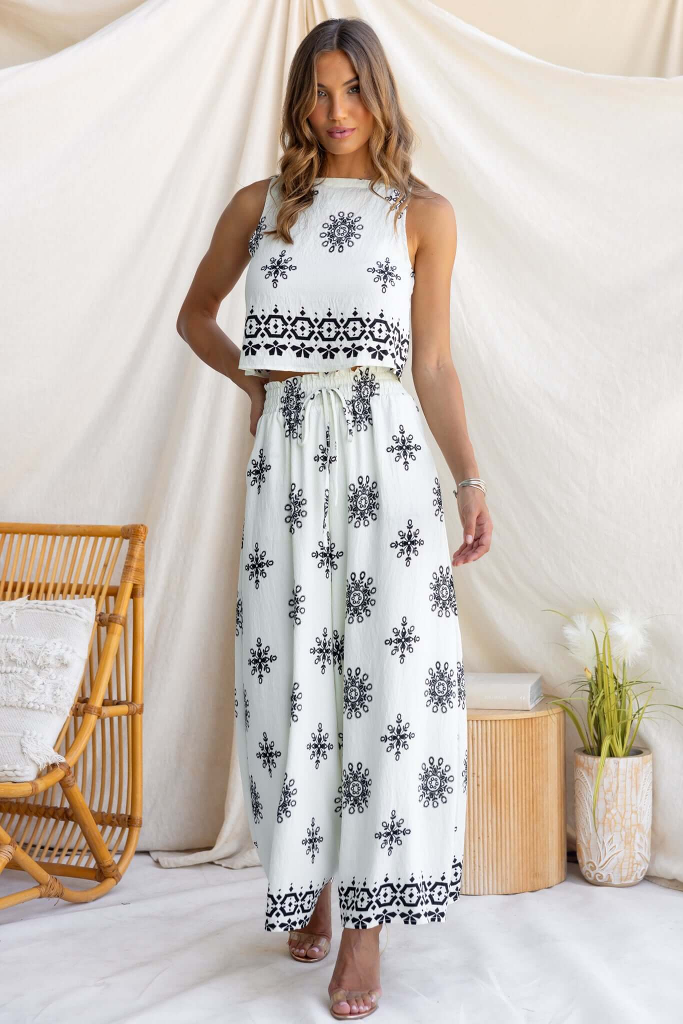 Noir Arcadia Pants - Image 5