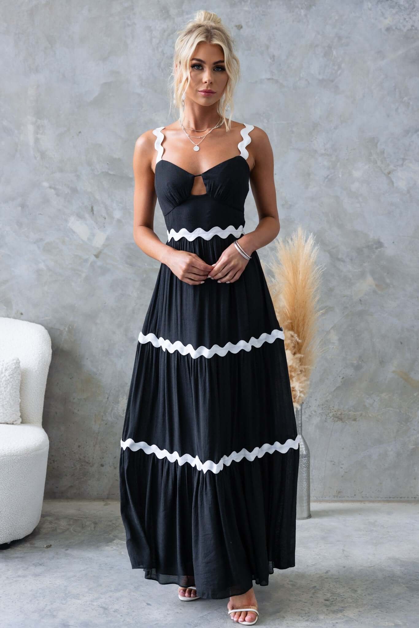 Qaia Maxi Dress - Image 4