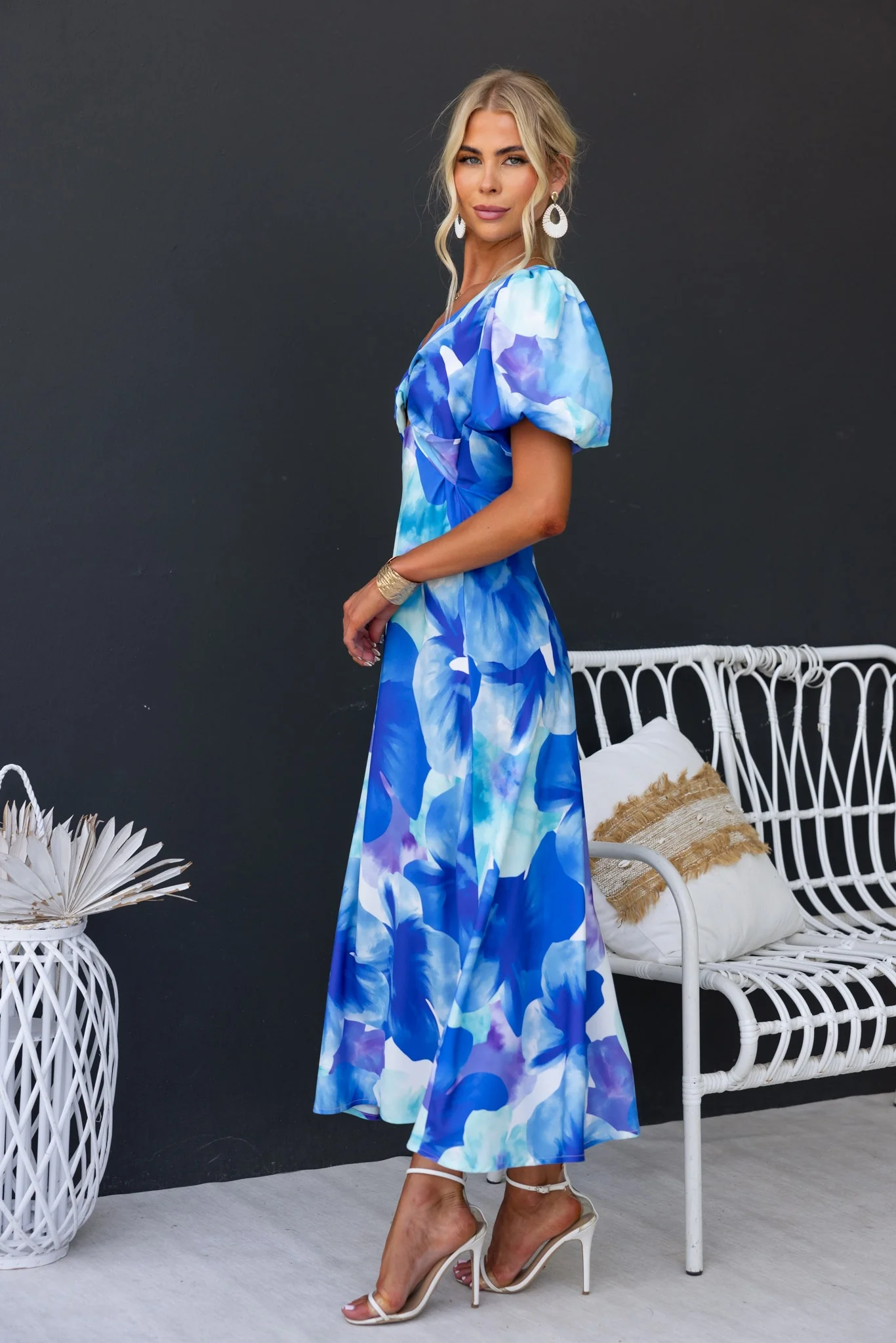 Qeilor Midi Dress - Image 4