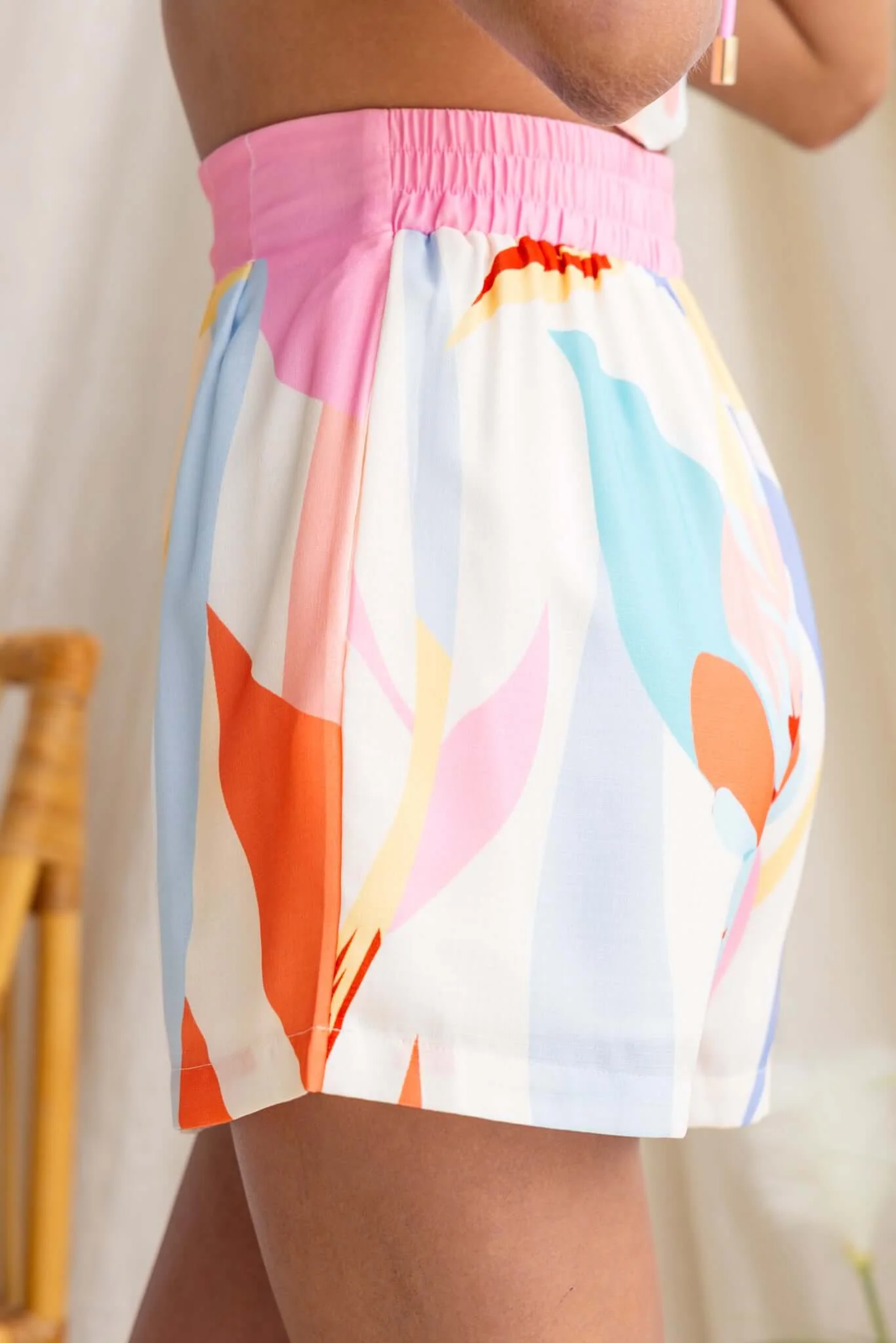 Qomiso Shorts - Image 4