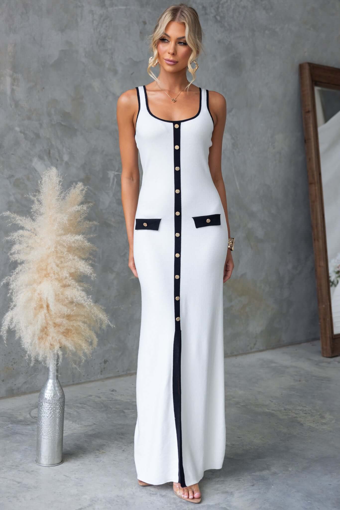 Qulver Maxi Dress