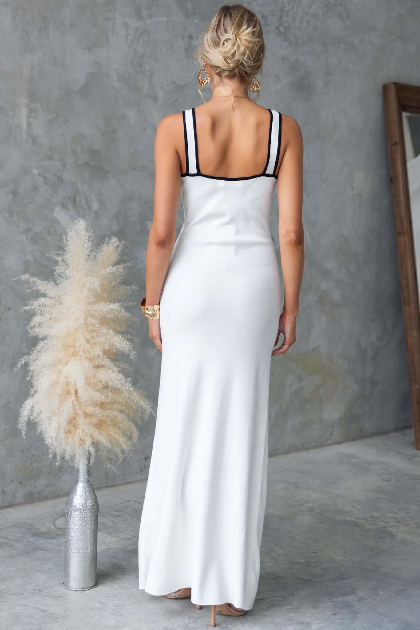 Qulver Maxi Dress - Image 6