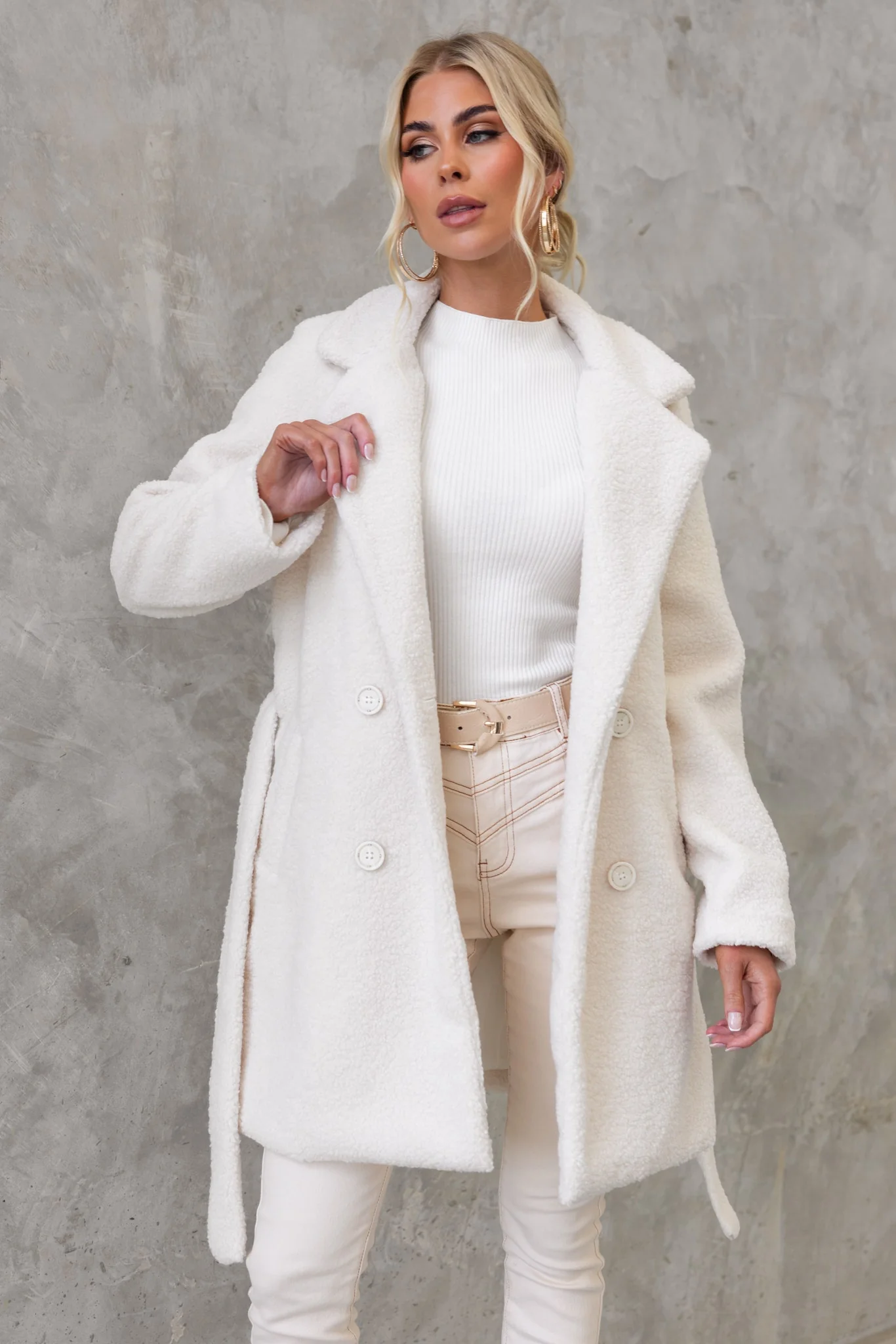 Tawny Coat - Image 5
