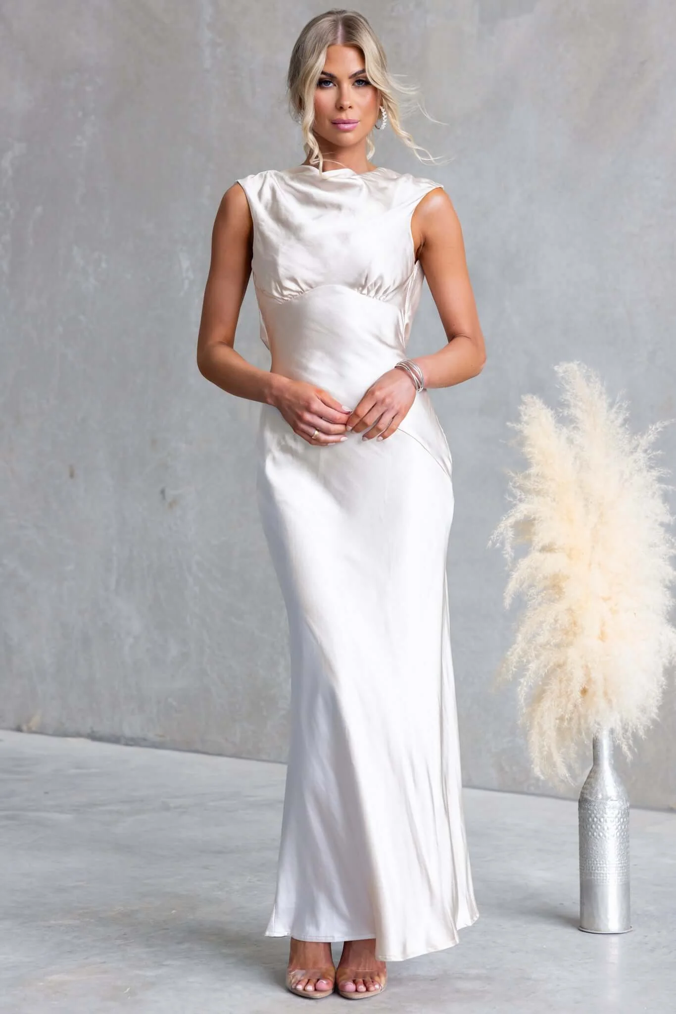 Temmie Maxi Dress - Image 4