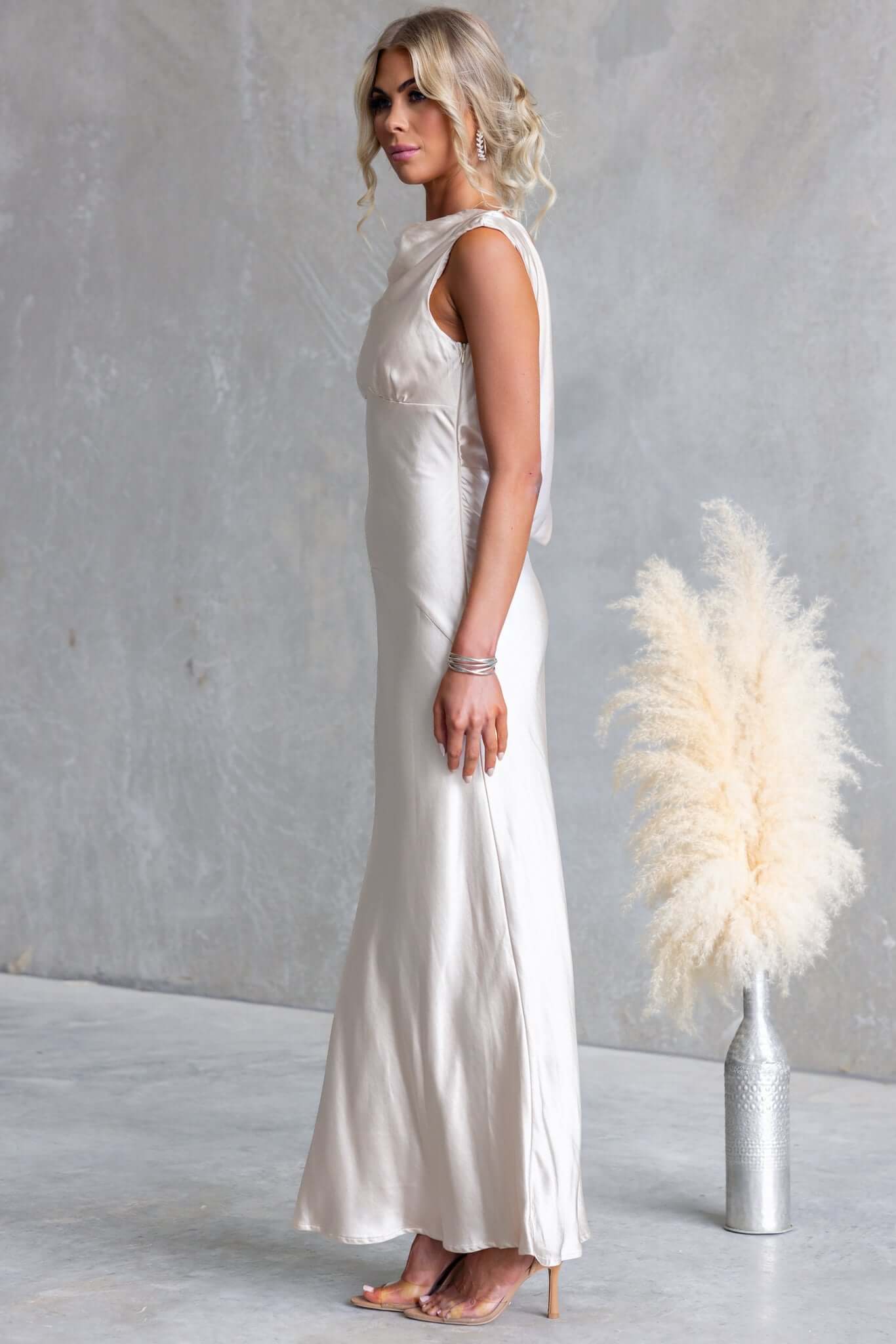 Temmie Maxi Dress - Image 5