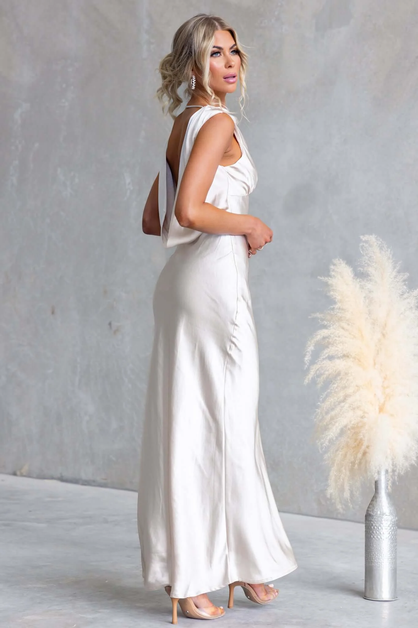Temmie Maxi Dress - Image 8