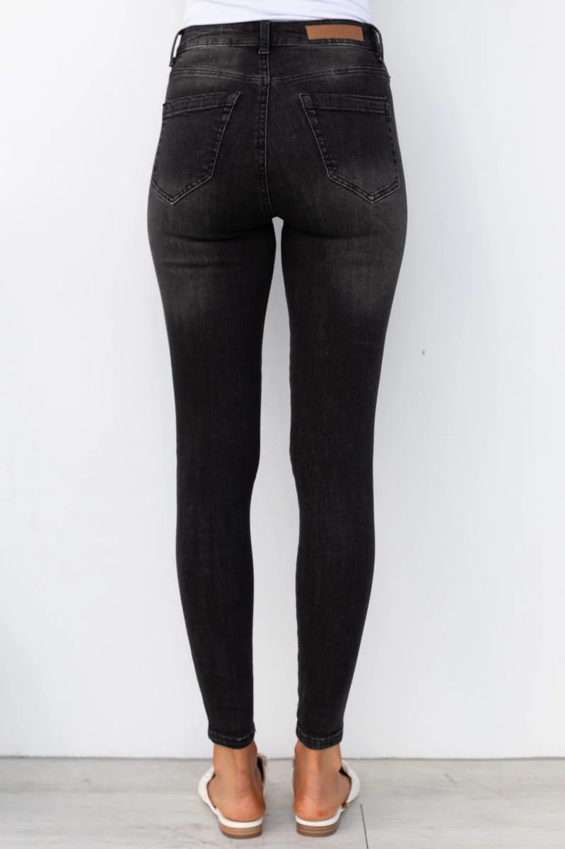Tune In Jeans - Image 10