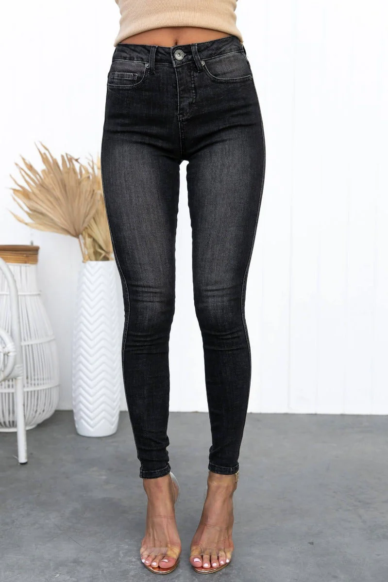 Tune In Jeans - Image 12