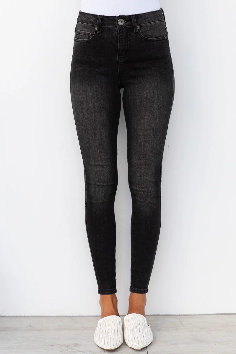 Tune In Jeans - Image 6
