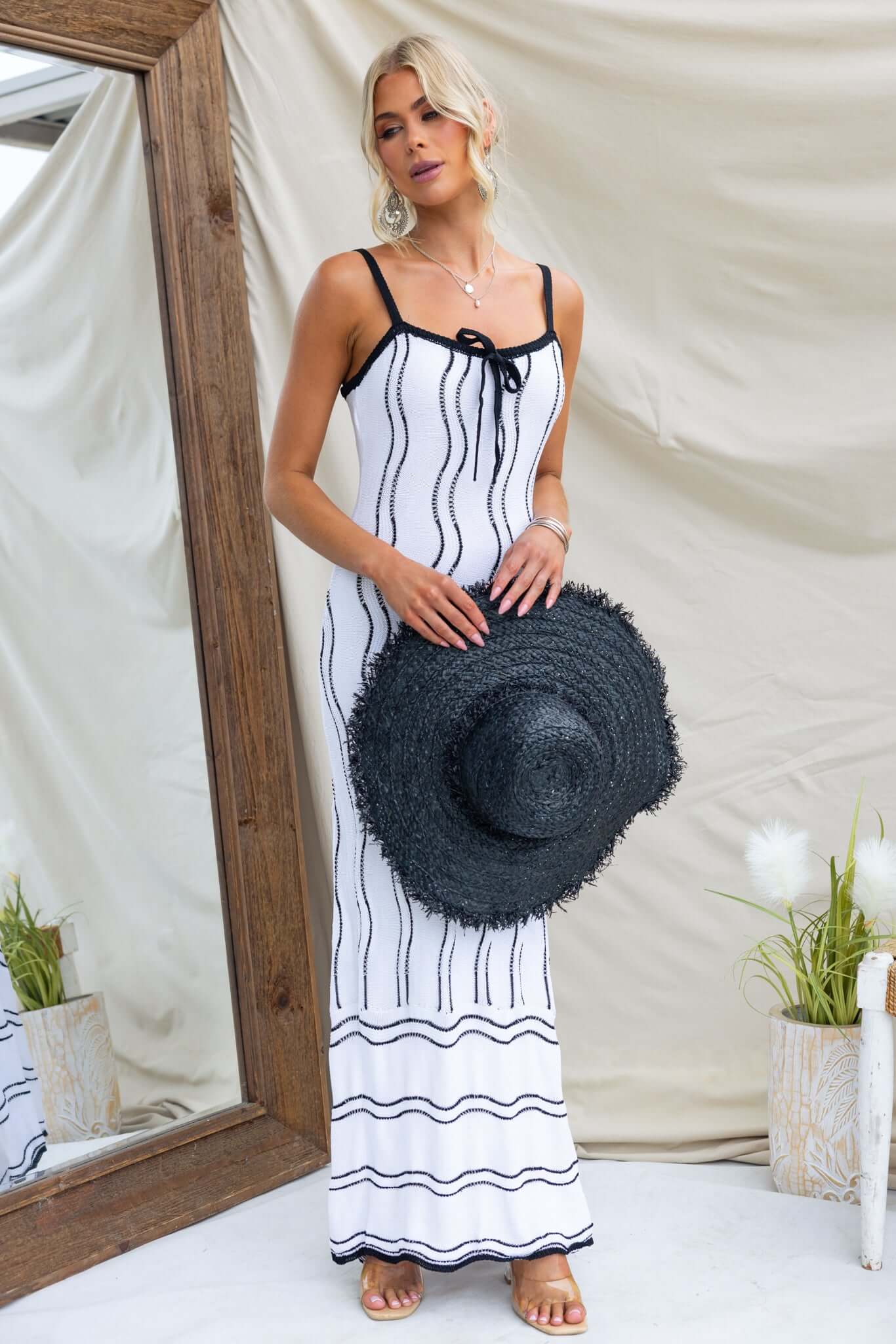 Wayzer Maxi Dress - Image 3