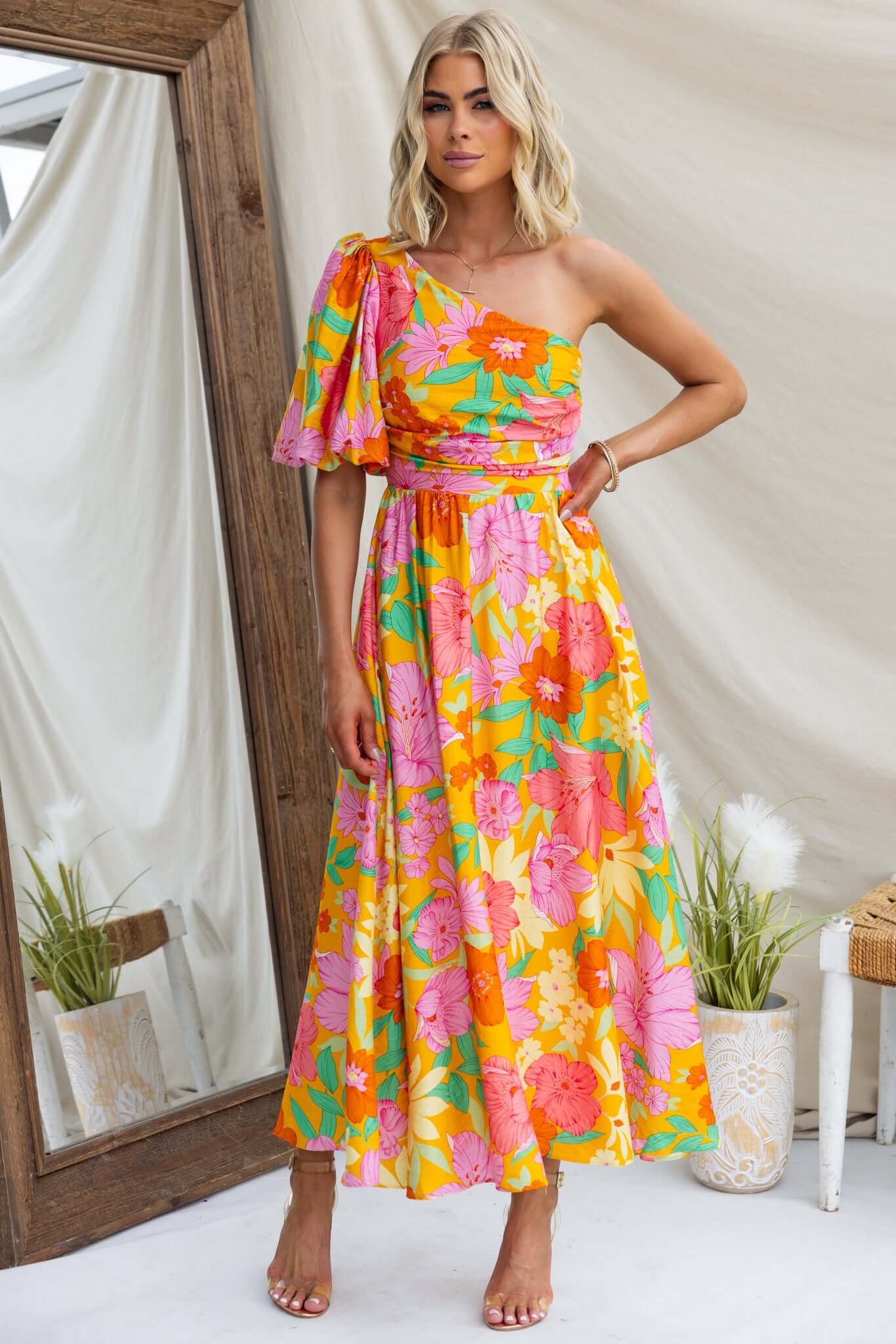 Woran Midi Dress - Image 4